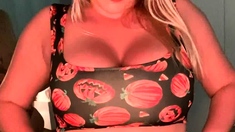 Chubby milf strip show her big boobs webcam