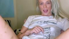 Amateur Webcam Chick Masturbates On Webcam More At