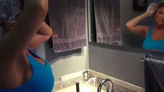 Close up MiLF getting it in the ass