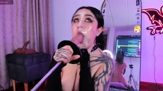 Fuck machine facial