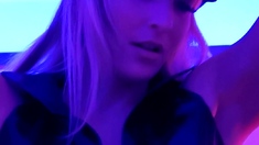 amateur blonde solo webcam