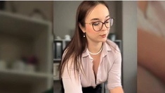 See Her Now? Start a Live Chat â She is Just a