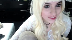 Hot Blonde Babe Solo Masturbation