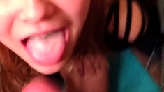 Amateur little girl loves sucking her boyfriends cock -