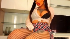 Big boob brunette masturbates on webcam